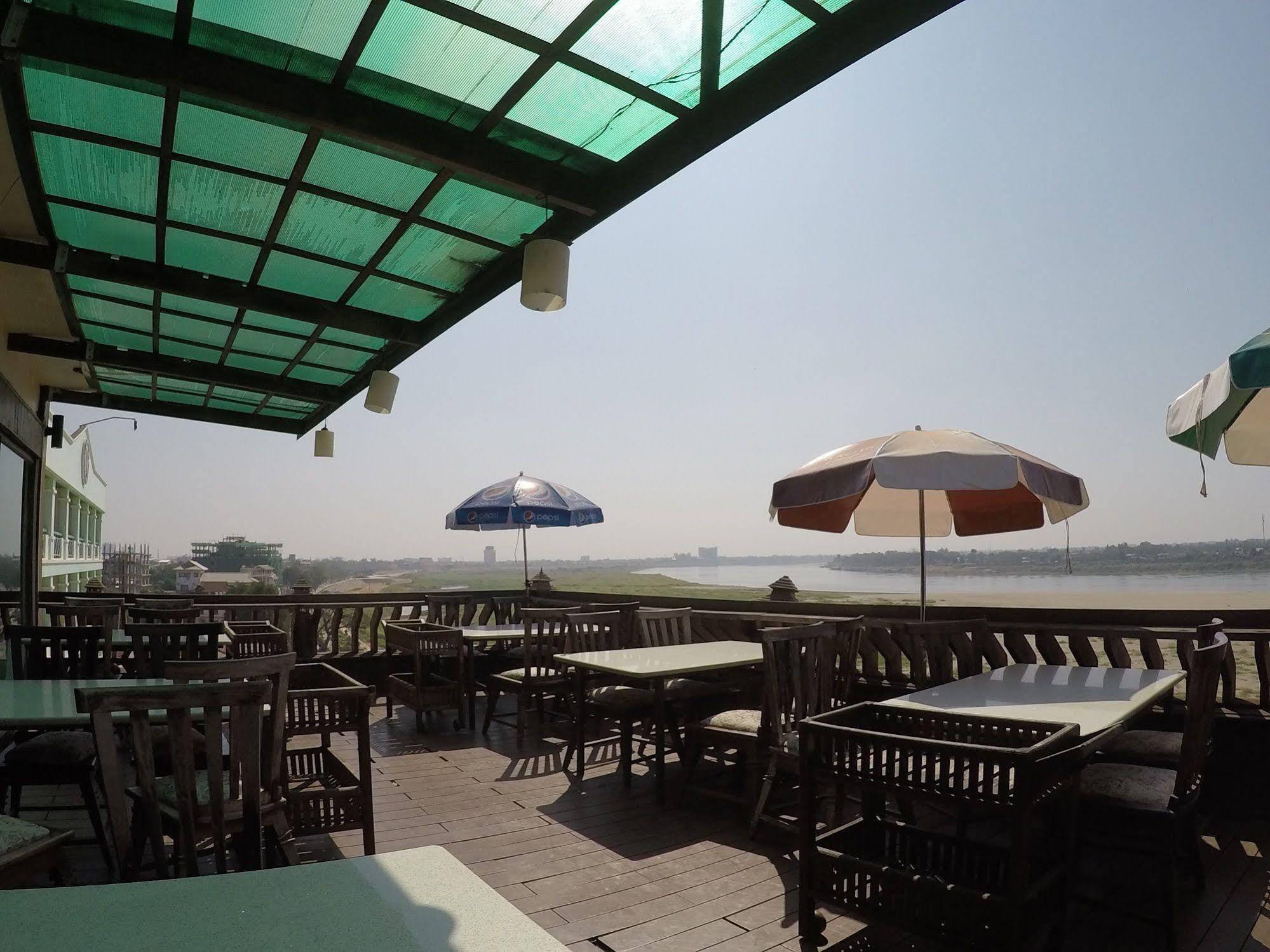 ויינטיאן Sengtawan Riverside Hotel מראה חיצוני תמונה