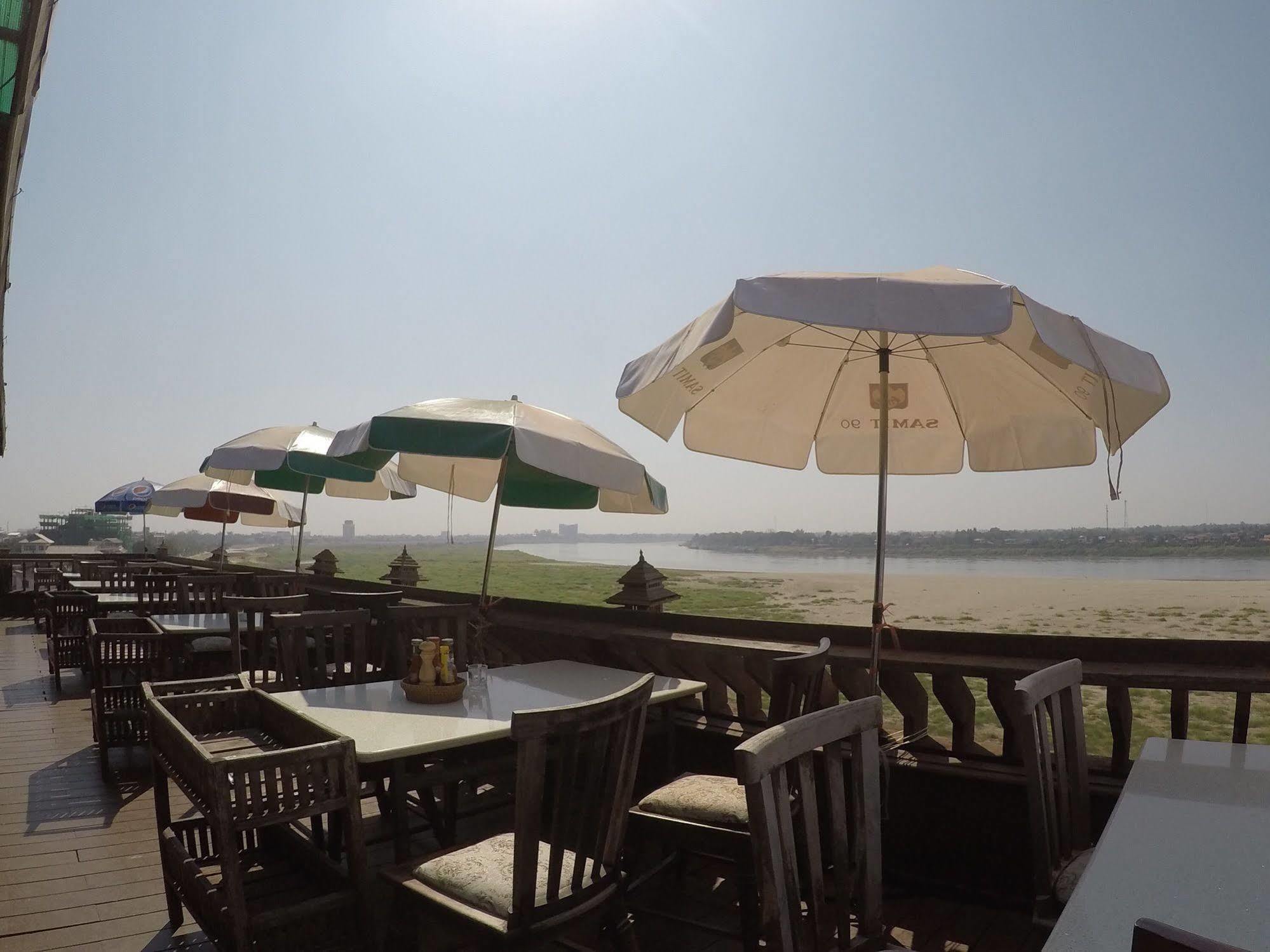 ויינטיאן Sengtawan Riverside Hotel מראה חיצוני תמונה